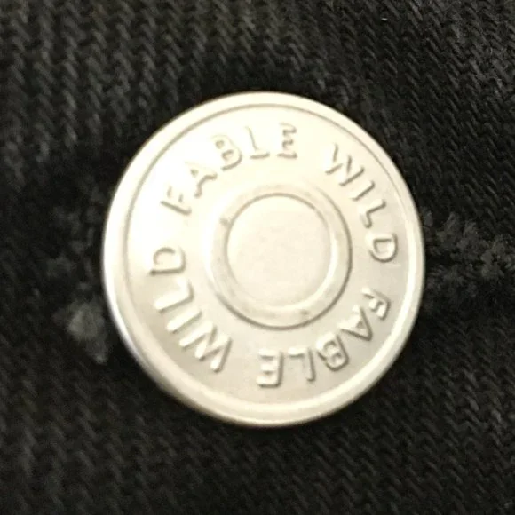 WILD FABLE Super-High Rise Distressed Baggy Jeans 𝐍𝐄𝐖 𝐖𝐈𝐓𝐇 𝐓𝐀𝐆𝐒! - Picture 9 of 14